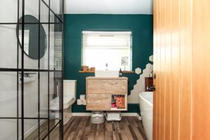 Photo 15- click for photo gallery